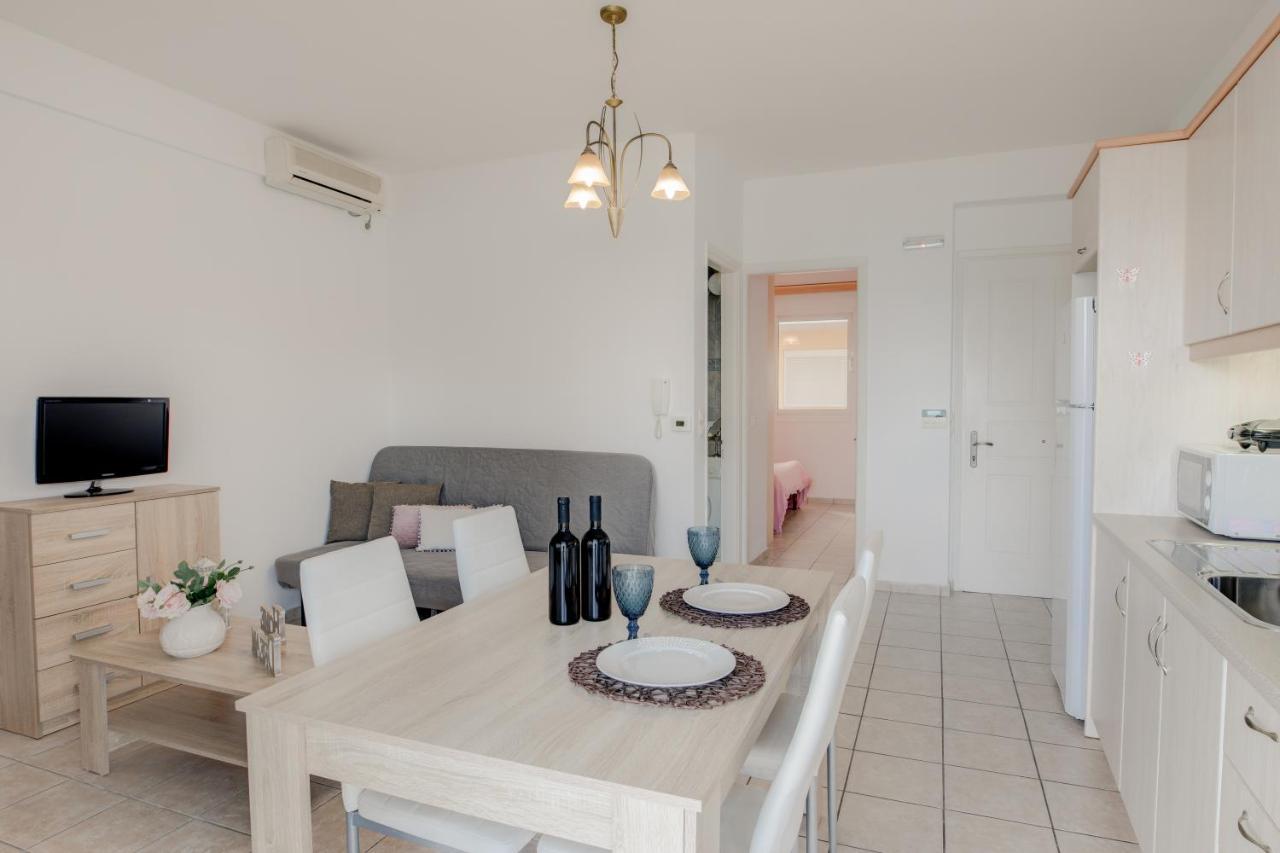 Sugar Blue - Apartments On The Beach Agios Vasilios  Exterior photo